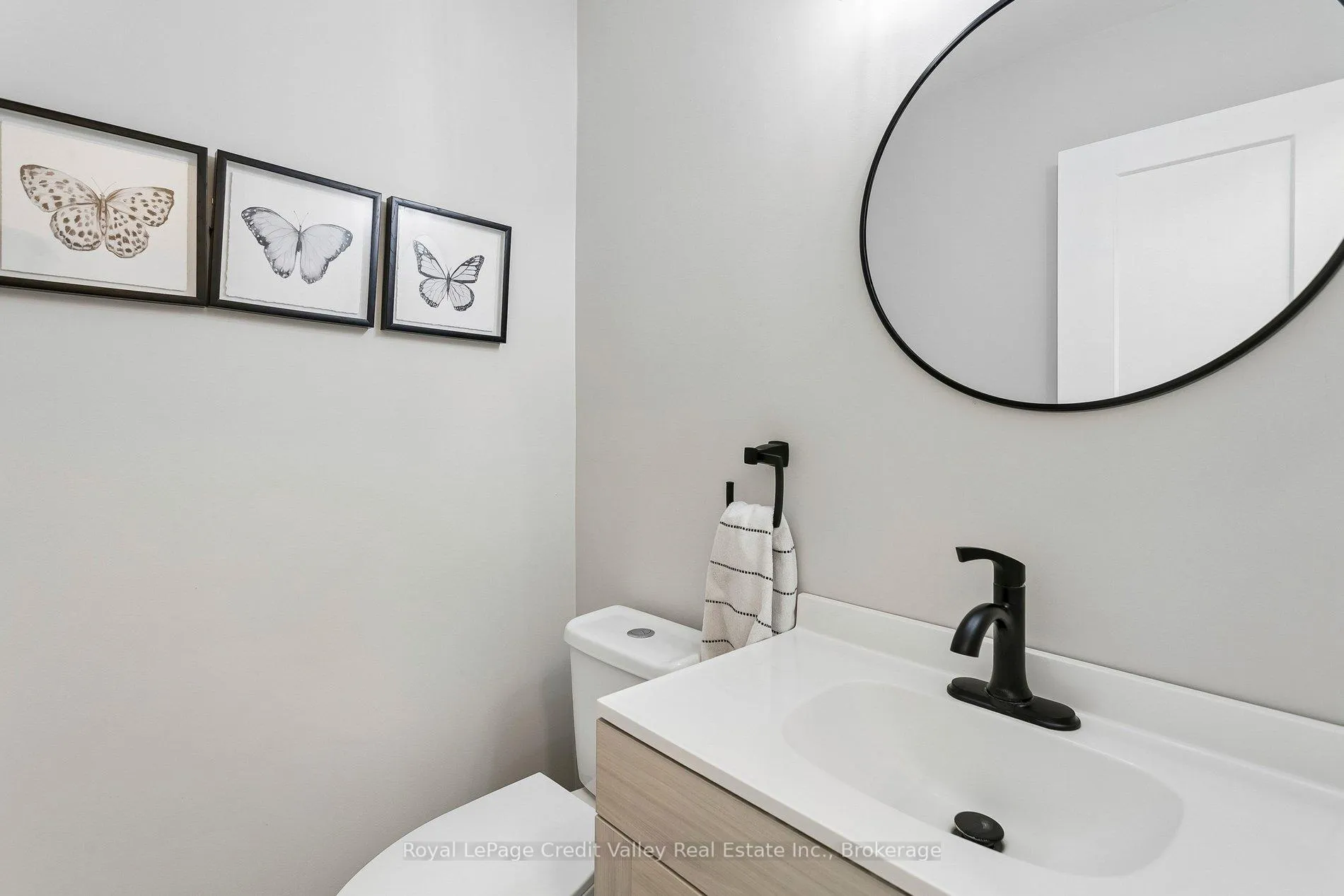 Photo 18 of 84 Valonia Drive, Brampton, Brampton North — HOMEH