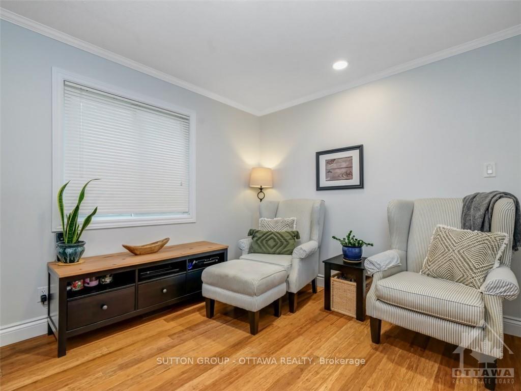 Photo 13 of 53 Saddlehorn Crescent, Ottawa, Kanata - Bridlewood — HOMEH