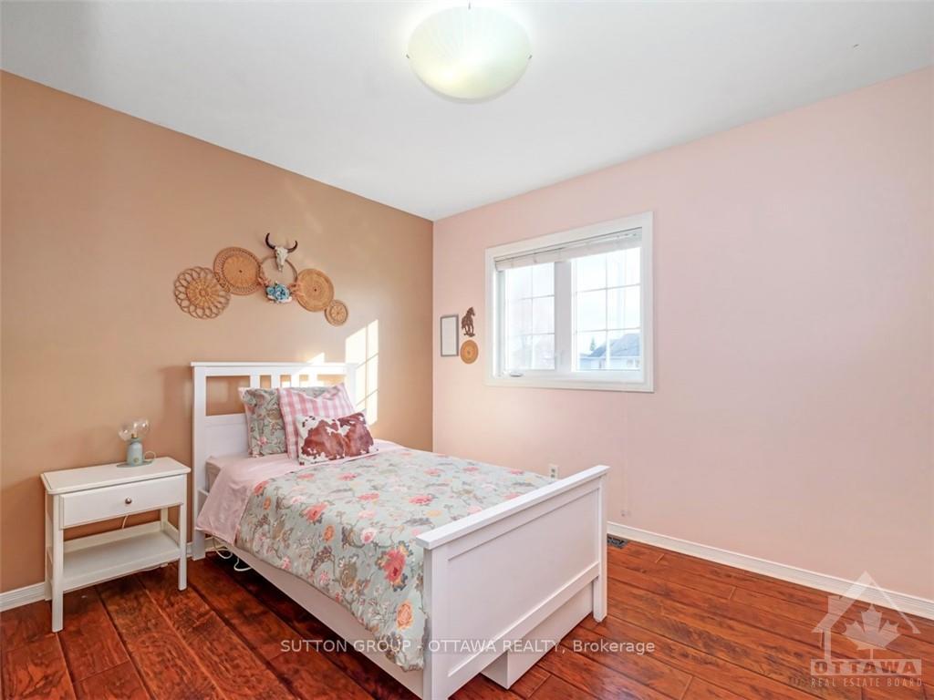 Photo 19 of 53 Saddlehorn Crescent, Ottawa, Kanata - Bridlewood — HOMEH