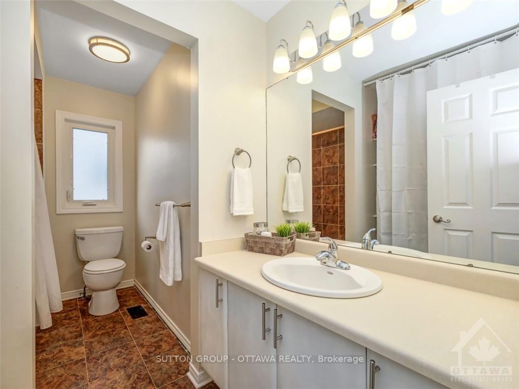 Photo 22 of 53 Saddlehorn Crescent, Ottawa, Kanata - Bridlewood — HOMEH