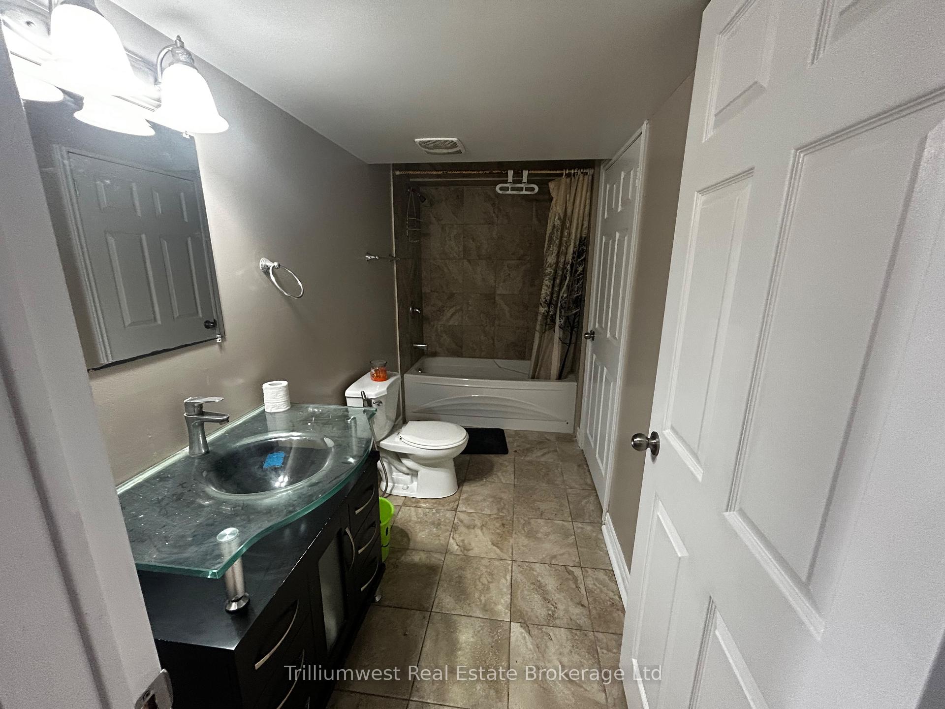 Photo 8 of Unit Lower, 151 Curzon Crescent, Guelph, Willow West/Sugarbush/West Acres — HOMEH