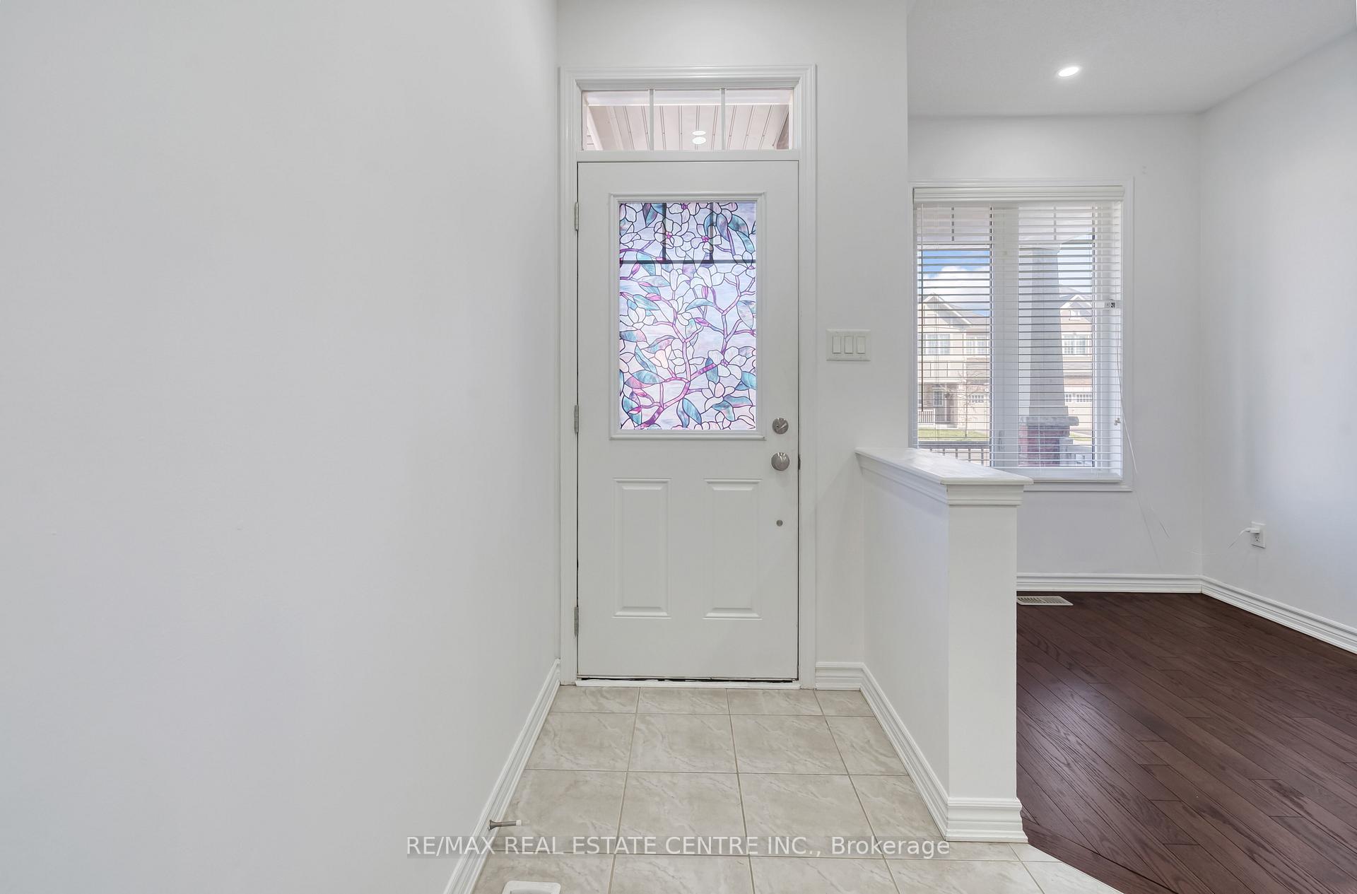 Photo 6 of 1516 Farmstead Drive, Milton, Ford — HOMEH