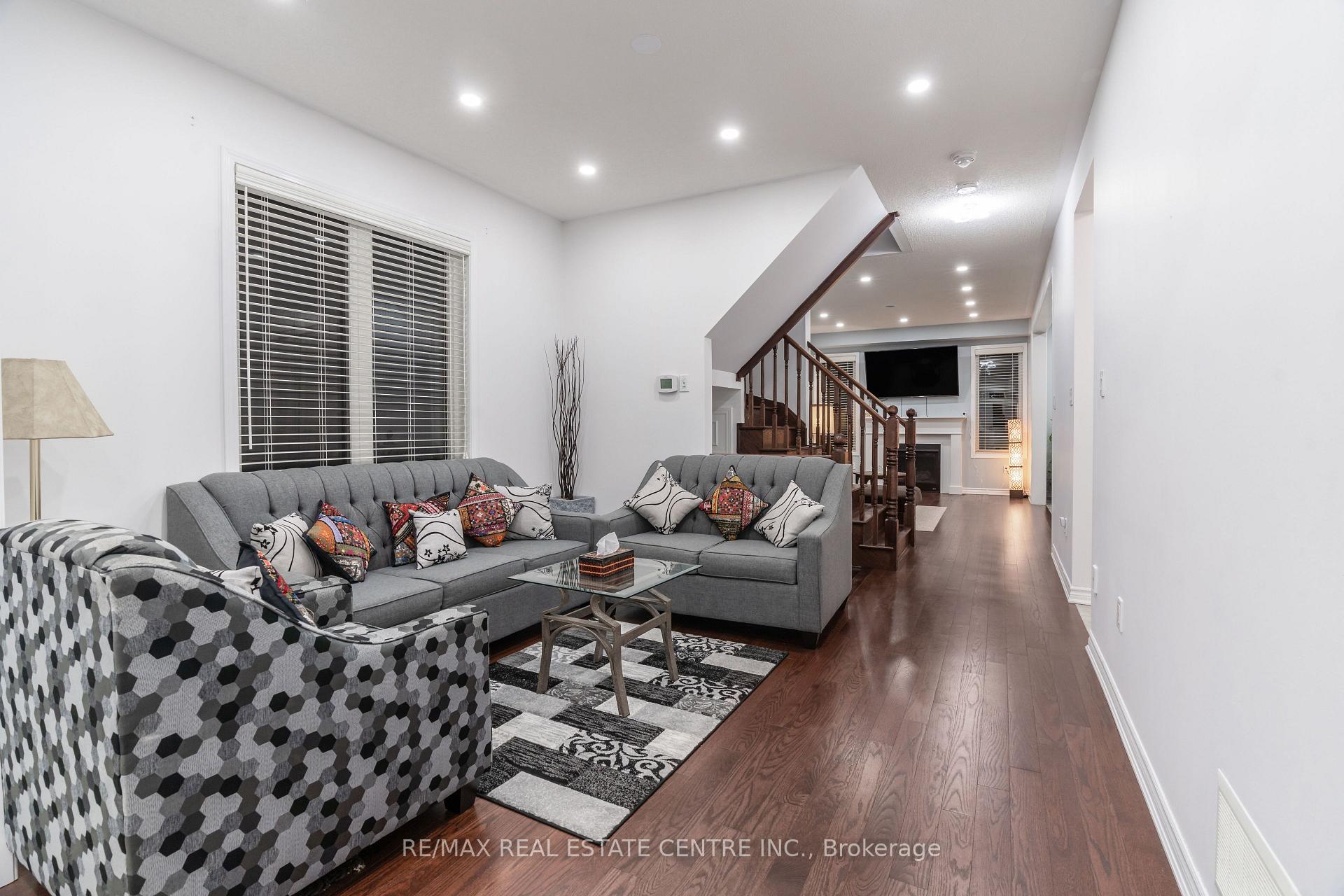 Photo 10 of 1516 Farmstead Drive, Milton, Ford — HOMEH