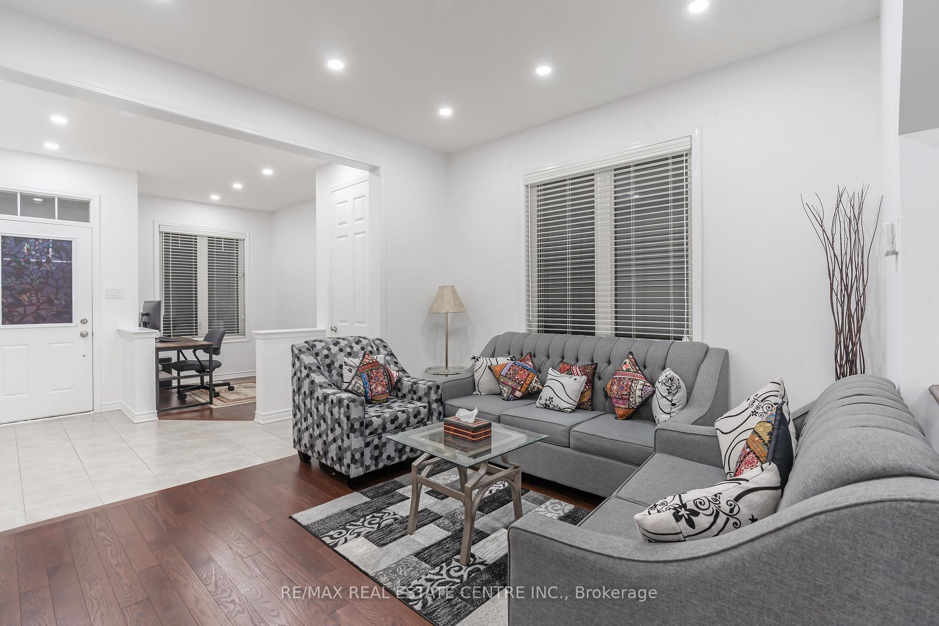 Photo 11 of 1516 Farmstead Drive, Milton, Ford — HOMEH