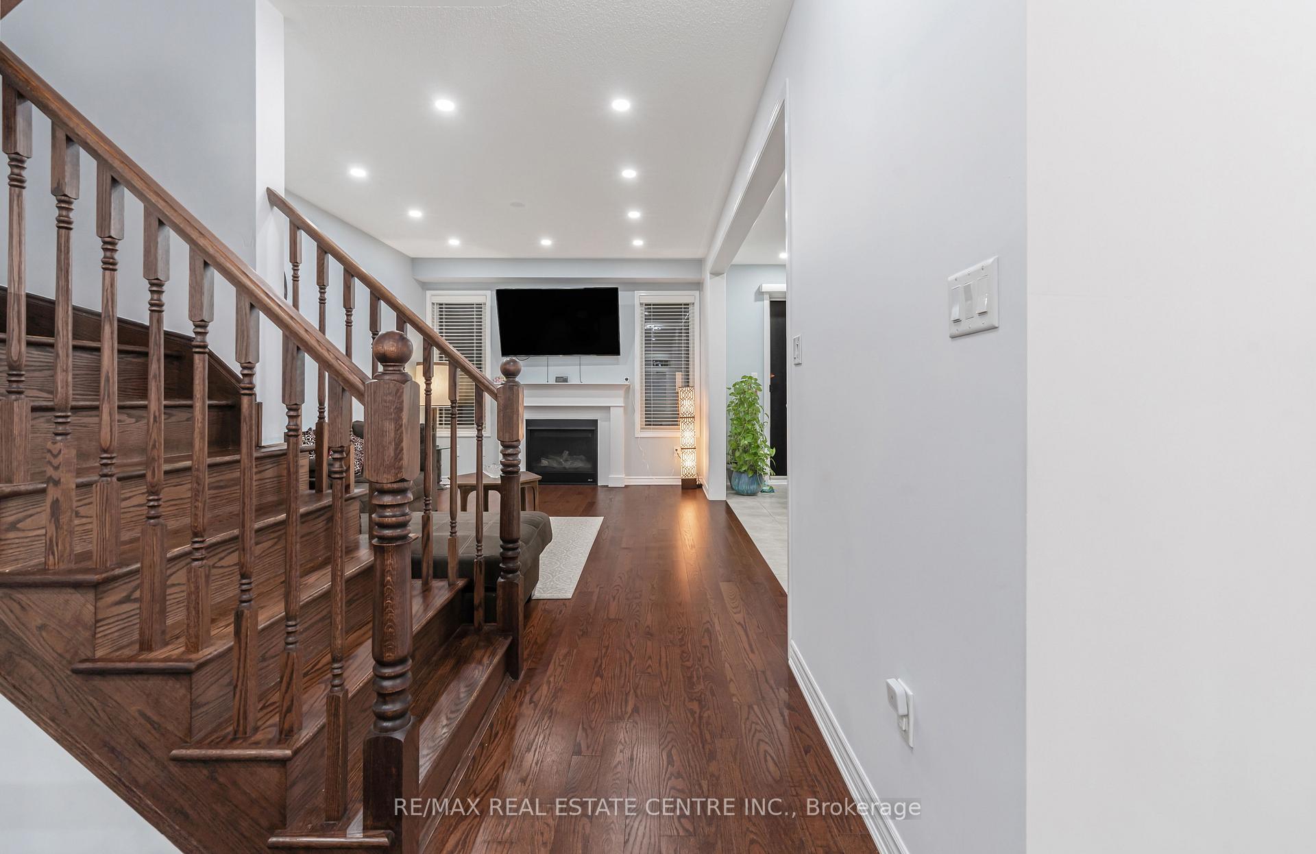 Photo 12 of 1516 Farmstead Drive, Milton, Ford — HOMEH