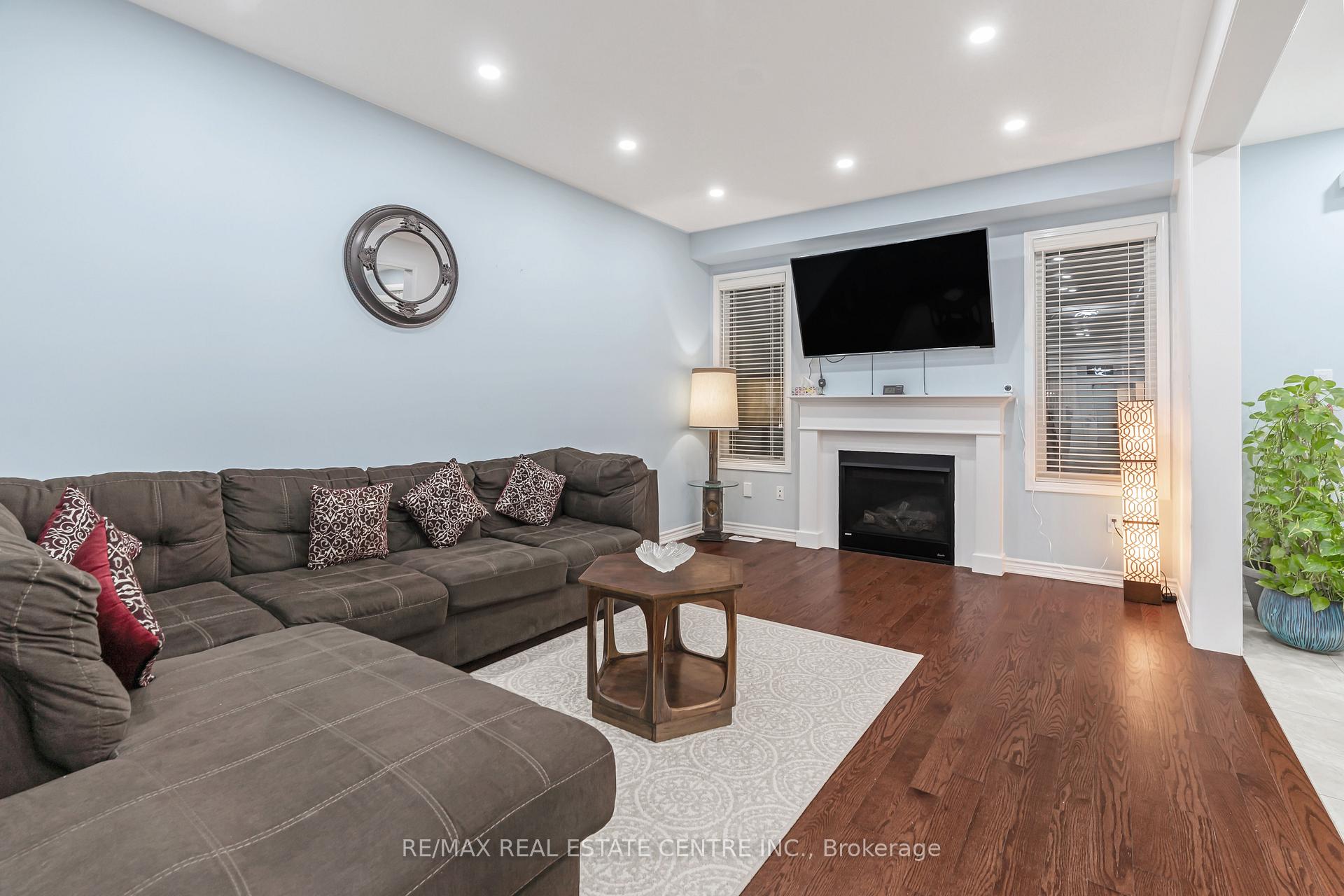 Photo 15 of 1516 Farmstead Drive, Milton, Ford — HOMEH