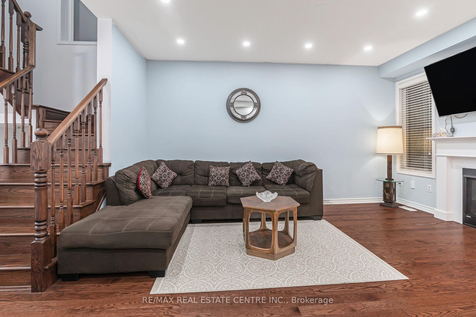 Photo 16 of 1516 Farmstead Drive, Milton, Ford — HOMEH