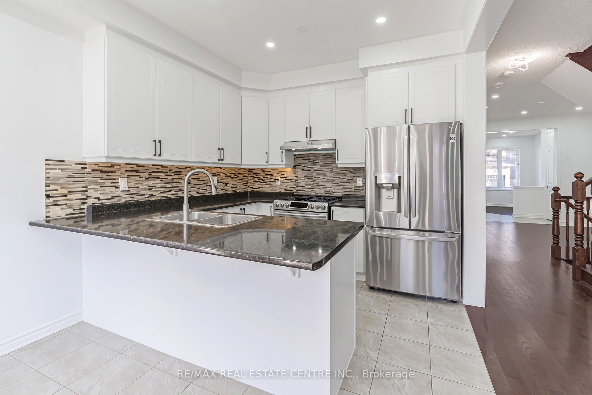 Photo 19 of 1516 Farmstead Drive, Milton, Ford — HOMEH