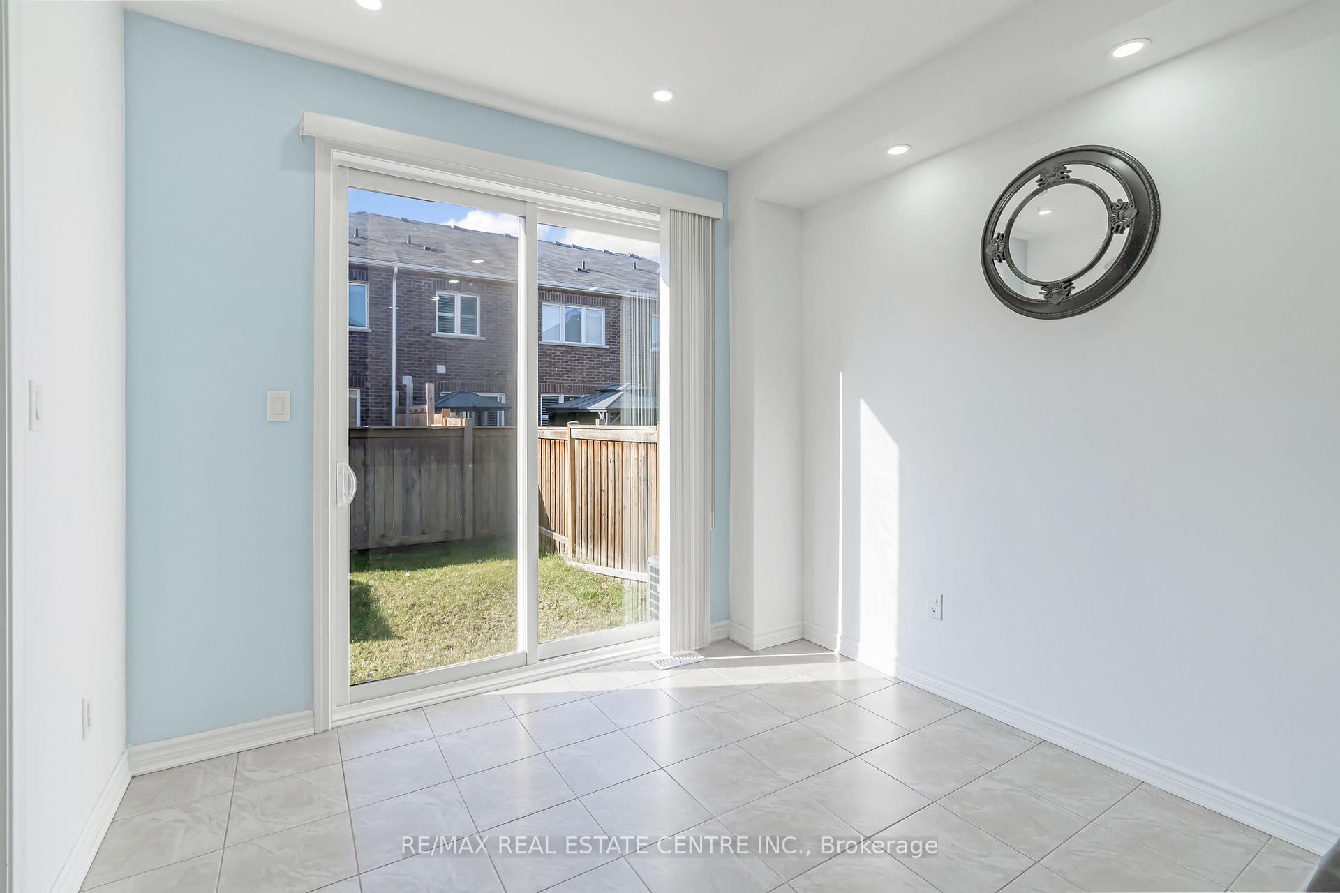 Photo 21 of 1516 Farmstead Drive, Milton, Ford — HOMEH
