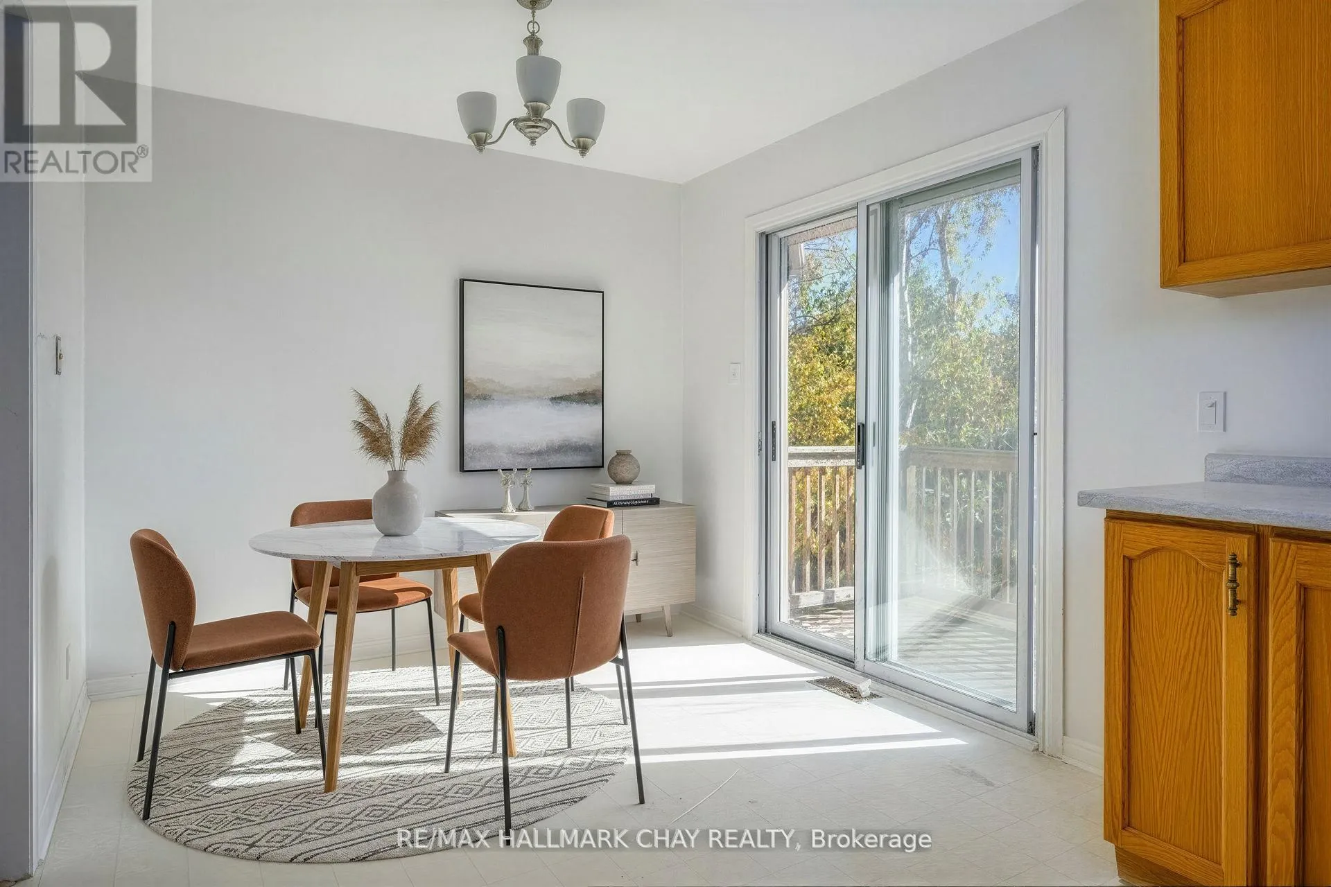 Photo 6 of 197 Livingstone Street W, Barrie, Sunnidale — HOMEH