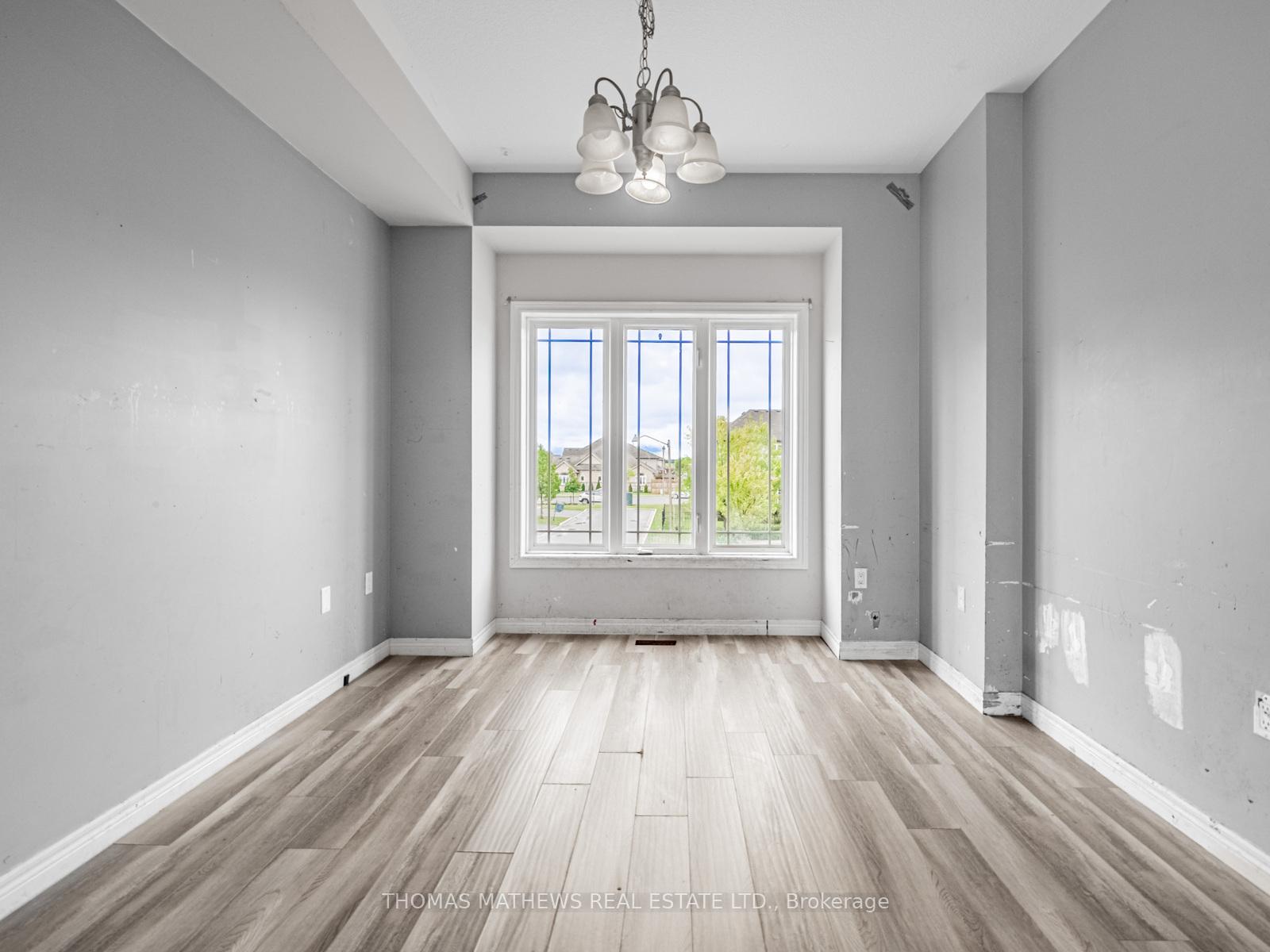 Photo 6 of Unit 28, 60 Bloom Crescent, Hamilton, Rural Glanbrook — HOMEH