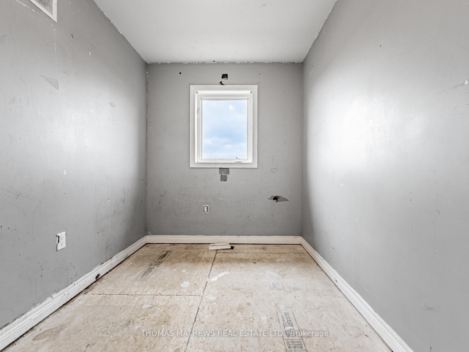 Photo 17 of Unit 28, 60 Bloom Crescent, Hamilton, Rural Glanbrook — HOMEH