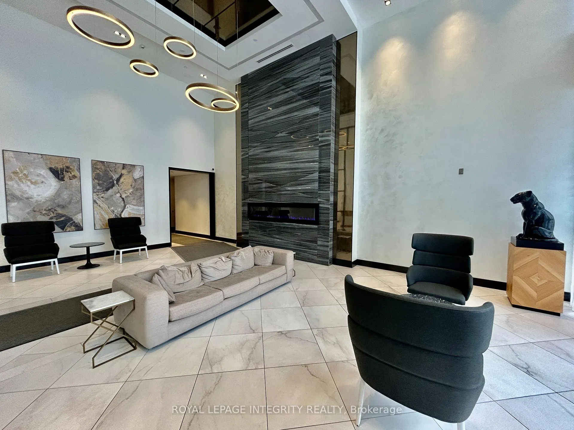 Photo 4 of Unit 910, 255 Bay Street, Ottawa, Ottawa Centre — HOMEH