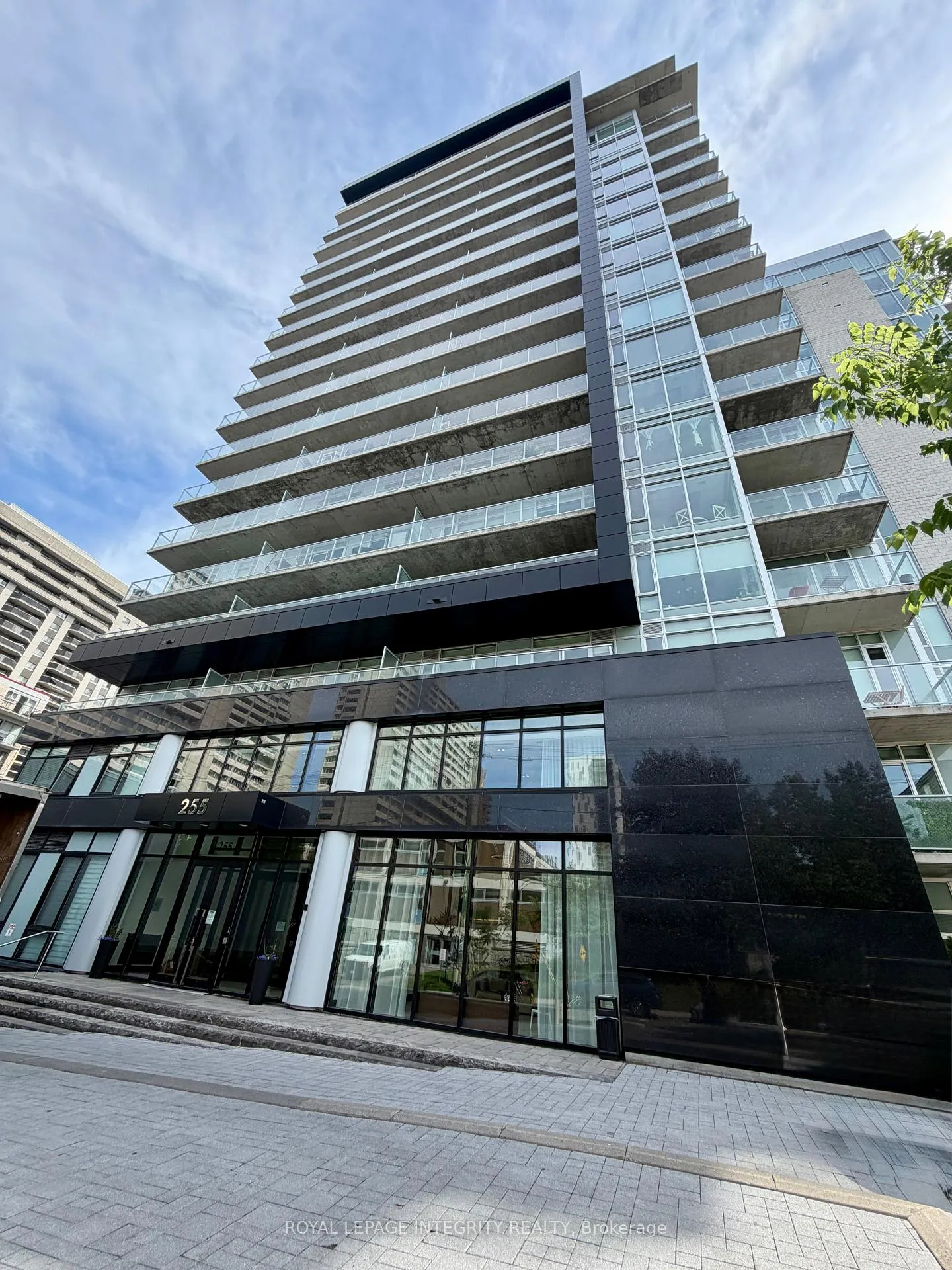 Photo 1 of Unit 910, 255 Bay Street, Ottawa, Ottawa Centre — HOMEH