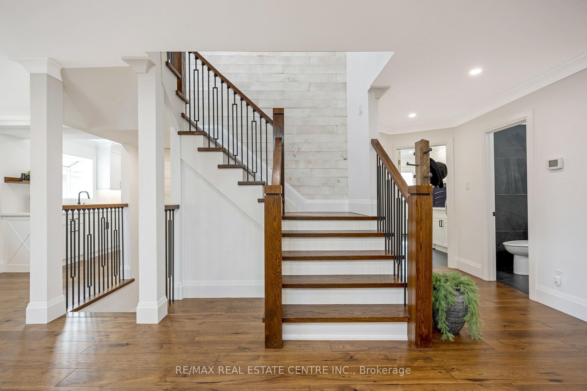Photo 17 of 884 Hemlock Drive, Milton, Dorset Park — HOMEH