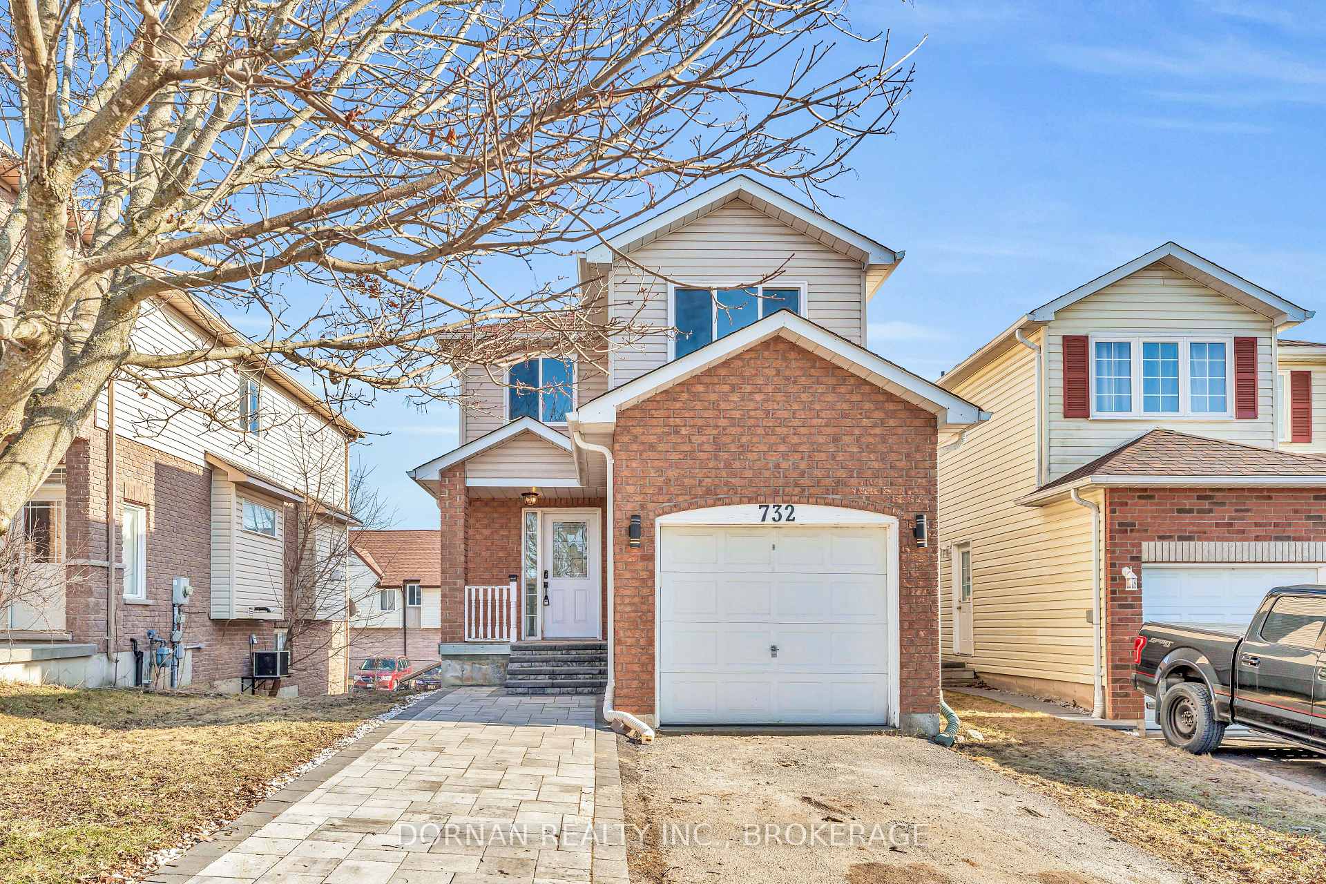 Front of 732 Trailview Drive