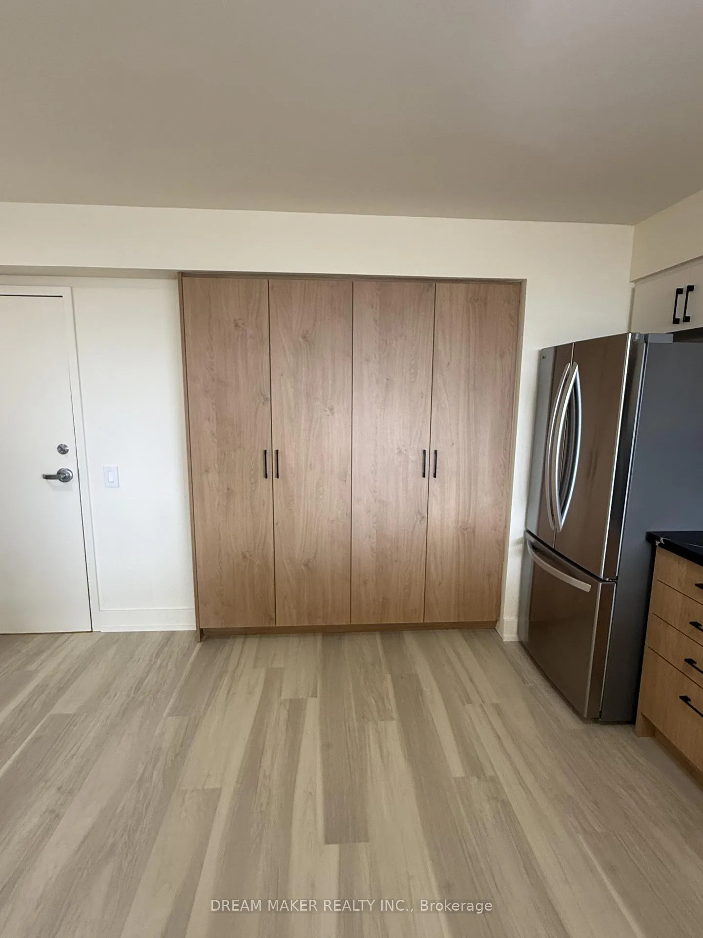 Photo 4 of Unit 310, 9017 Leslie Street, Richmond Hill, Beaver Creek Business Park — HOMEH