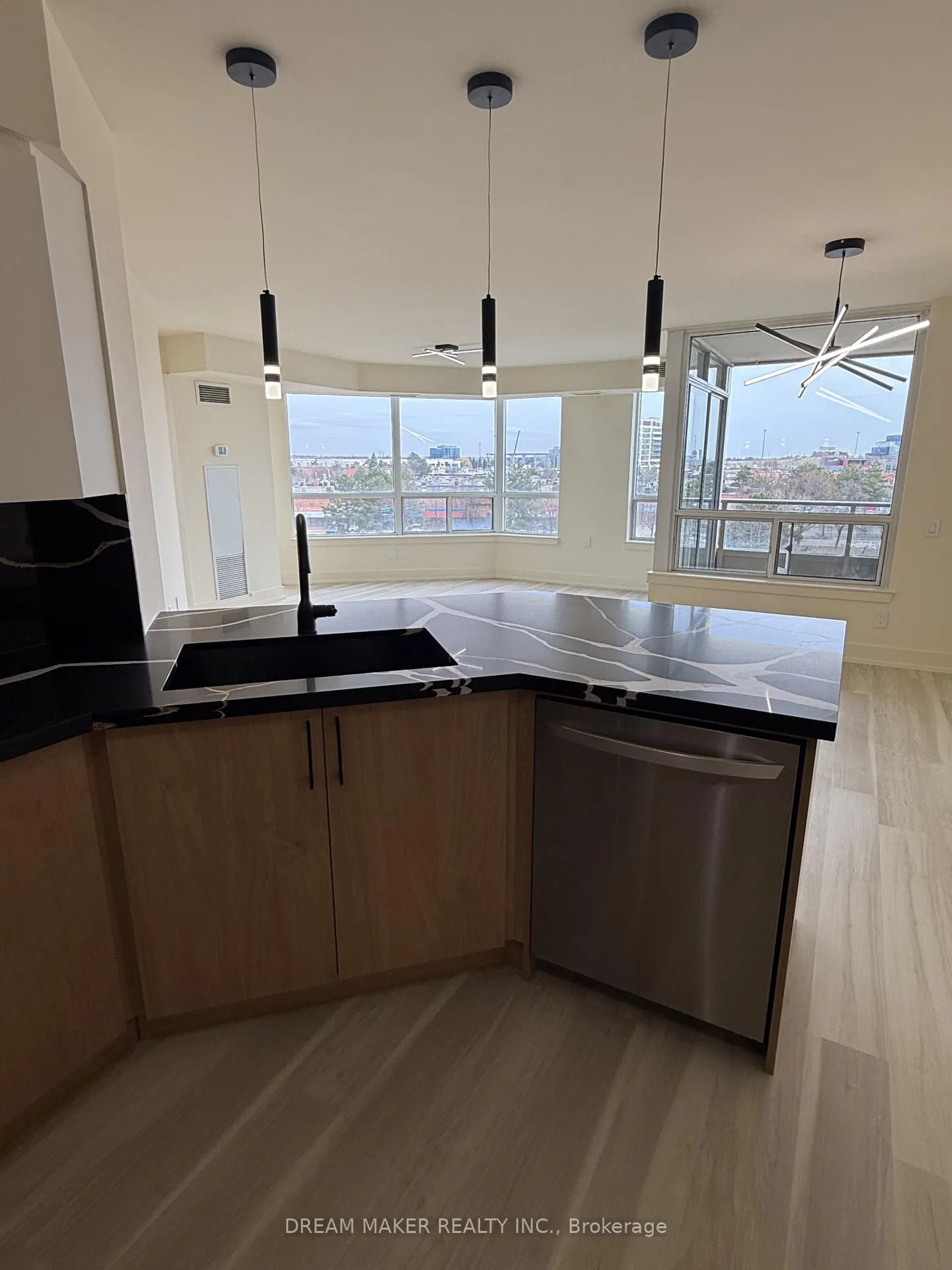 Photo 8 of Unit 310, 9017 Leslie Street, Richmond Hill, Beaver Creek Business Park — HOMEH