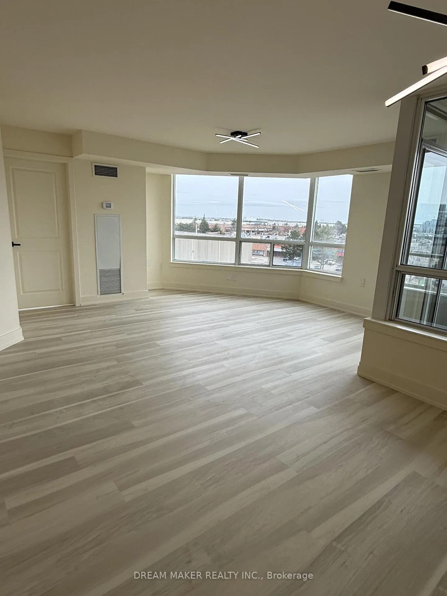 Photo 10 of Unit 310, 9017 Leslie Street, Richmond Hill, Beaver Creek Business Park — HOMEH