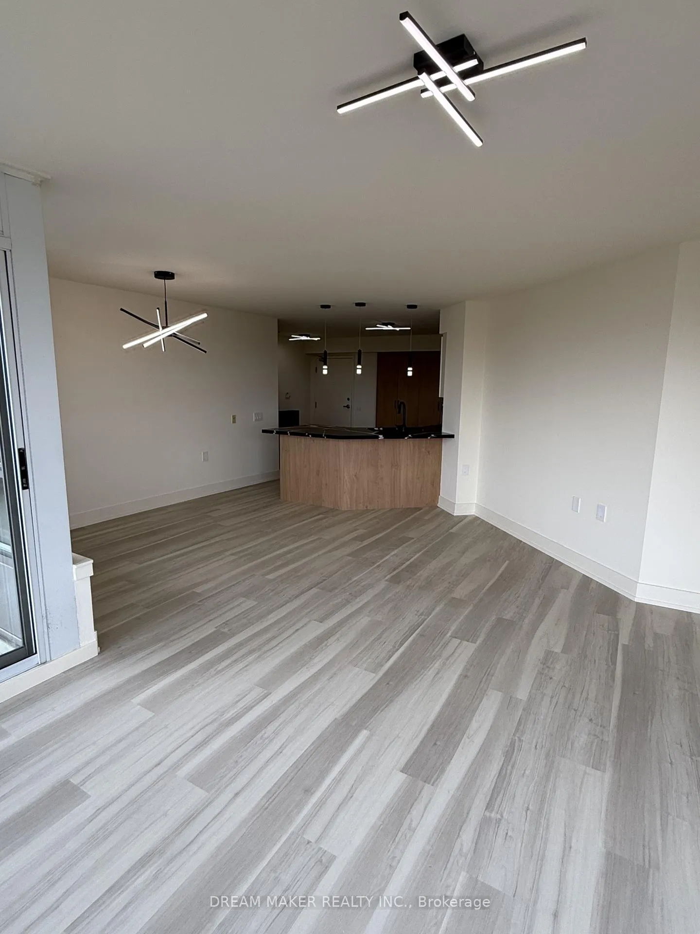 Photo 11 of Unit 310, 9017 Leslie Street, Richmond Hill, Beaver Creek Business Park — HOMEH