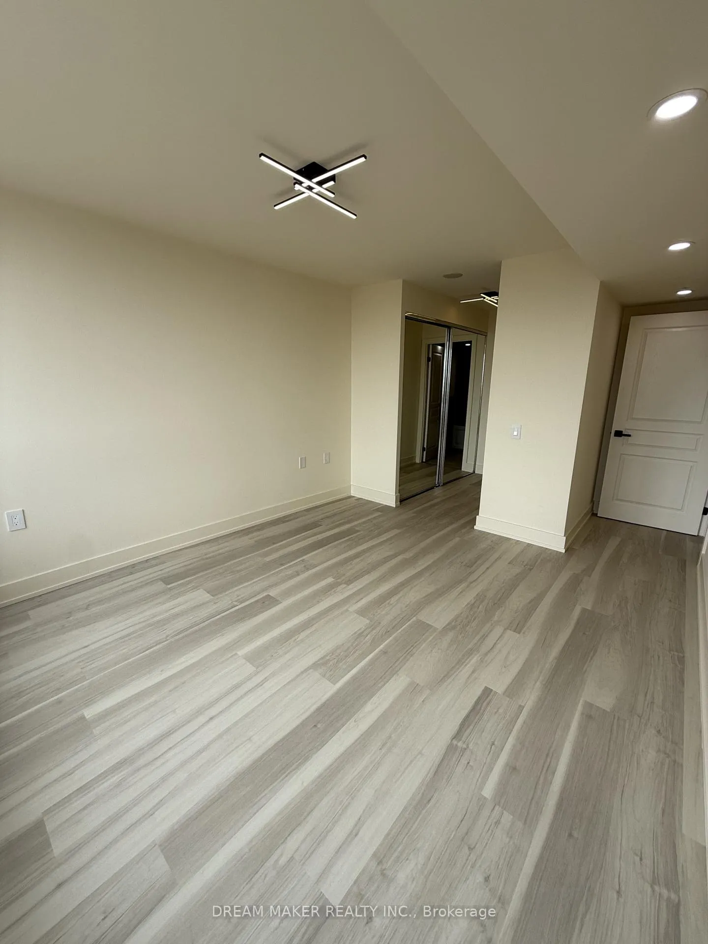 Photo 21 of Unit 310, 9017 Leslie Street, Richmond Hill, Beaver Creek Business Park — HOMEH