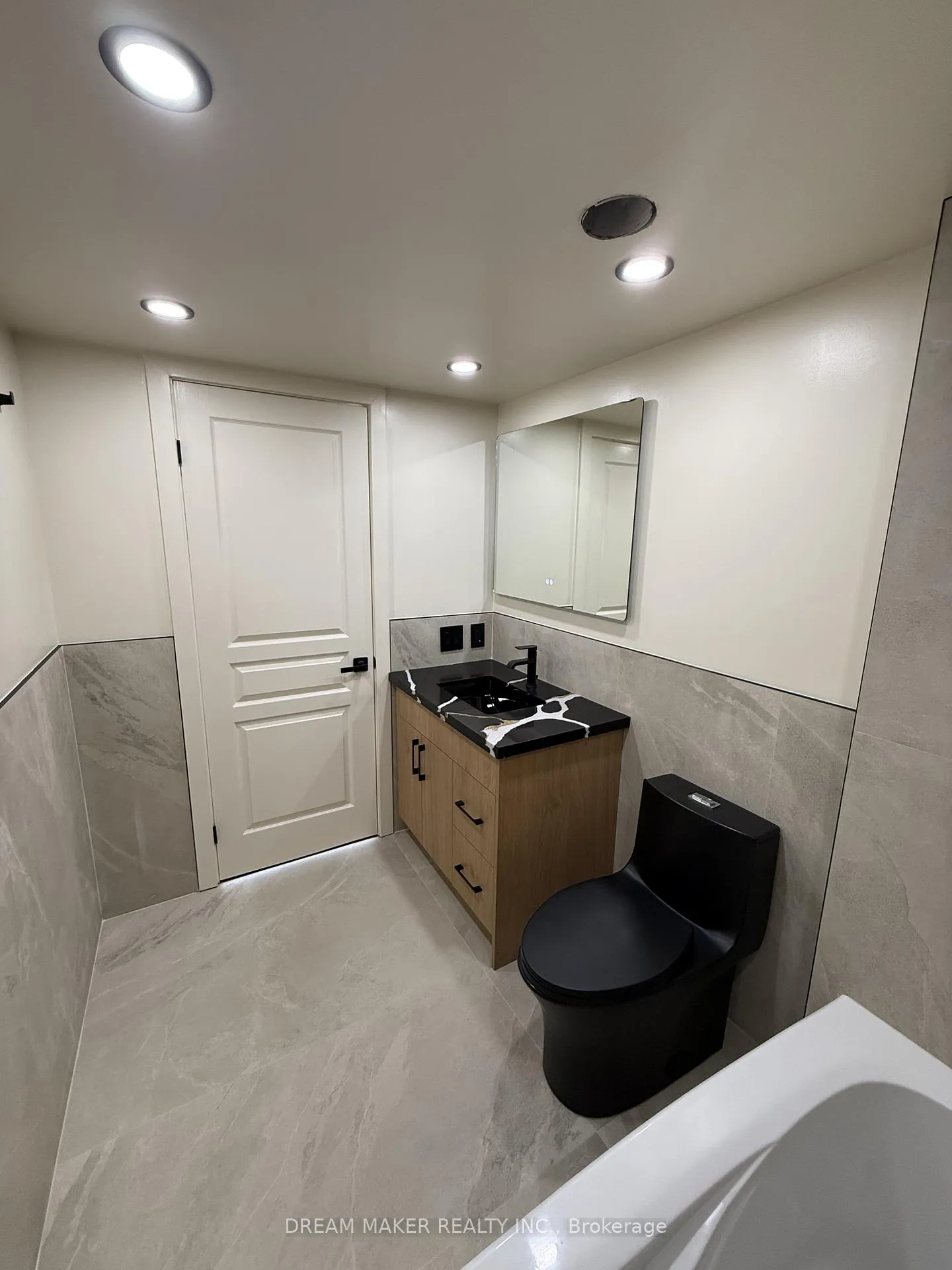 Photo 25 of Unit 310, 9017 Leslie Street, Richmond Hill, Beaver Creek Business Park — HOMEH