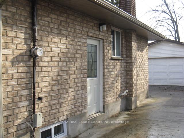 Photo 2 of Unit B, 343 Speedvale Avenue, Guelph, General Hospital — HOMEH
