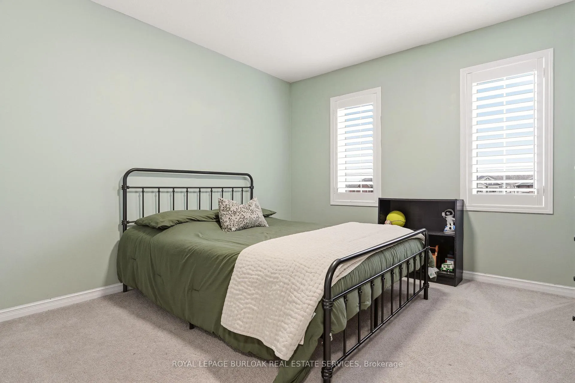 Photo 27 of 105 Larry Crescent, Haldimand — HOMEH