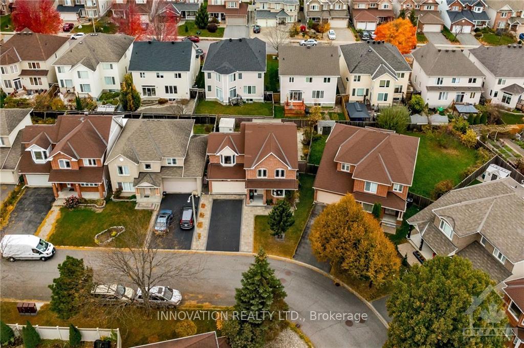 Photo 2 of 26 Portadown Crescent, Ottawa, Kanata - Morgan's Grant/South March — HOMEH
