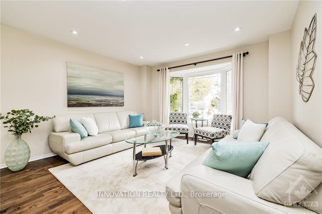 Photo 5 of 26 Portadown Crescent, Ottawa, Kanata - Morgan's Grant/South March — HOMEH