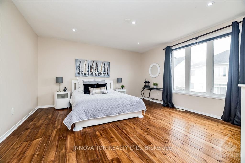 Photo 15 of 26 Portadown Crescent, Ottawa, Kanata - Morgan's Grant/South March — HOMEH