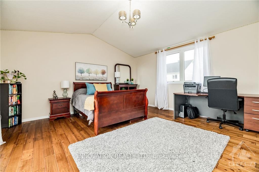 Photo 19 of 26 Portadown Crescent, Ottawa, Kanata - Morgan's Grant/South March — HOMEH