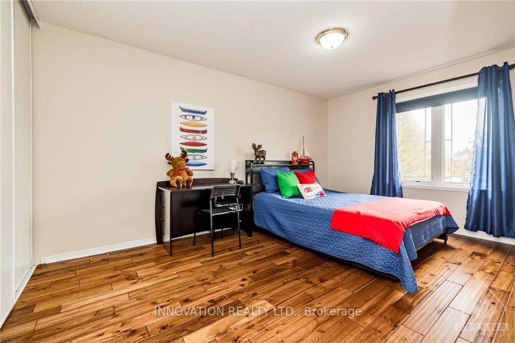Photo 21 of 26 Portadown Crescent, Ottawa, Kanata - Morgan's Grant/South March — HOMEH