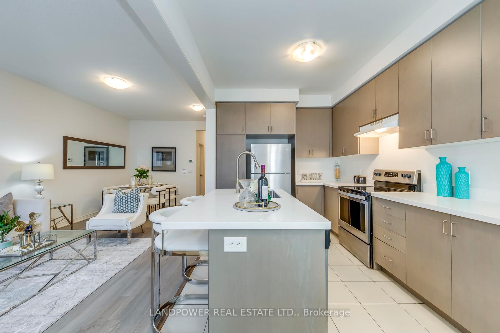 Photo 13 of 1460 Pratt Heights, Milton, Ford — HOMEH