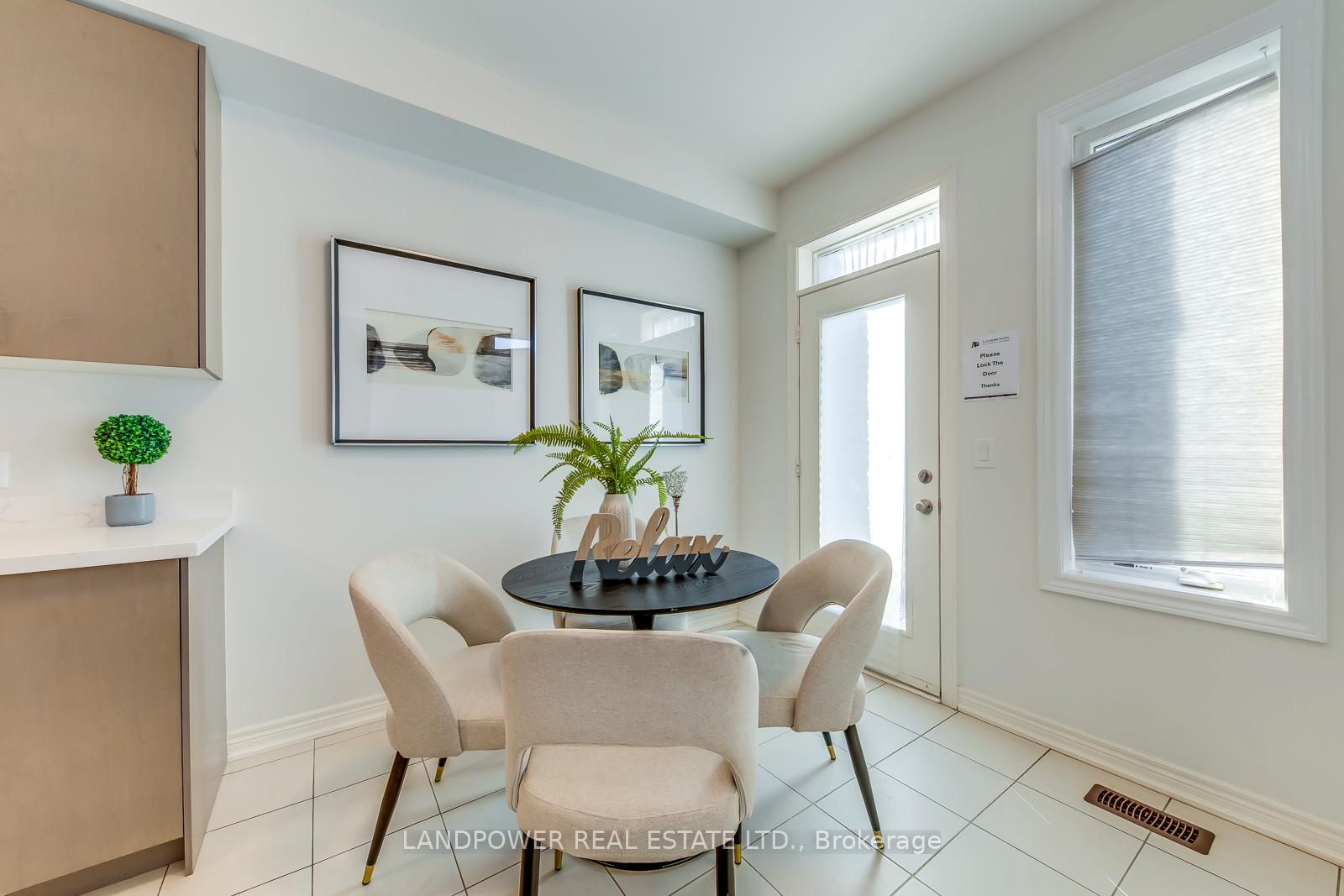 Photo 15 of 1460 Pratt Heights, Milton, Ford — HOMEH