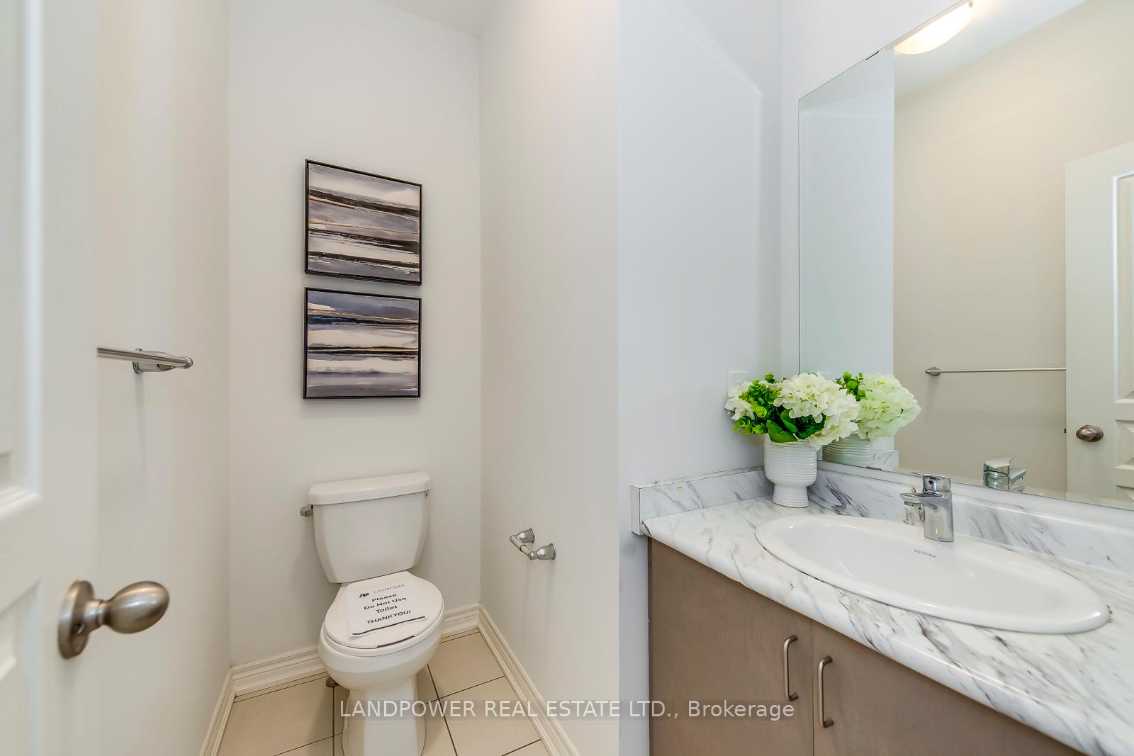 Photo 17 of 1460 Pratt Heights, Milton, Ford — HOMEH