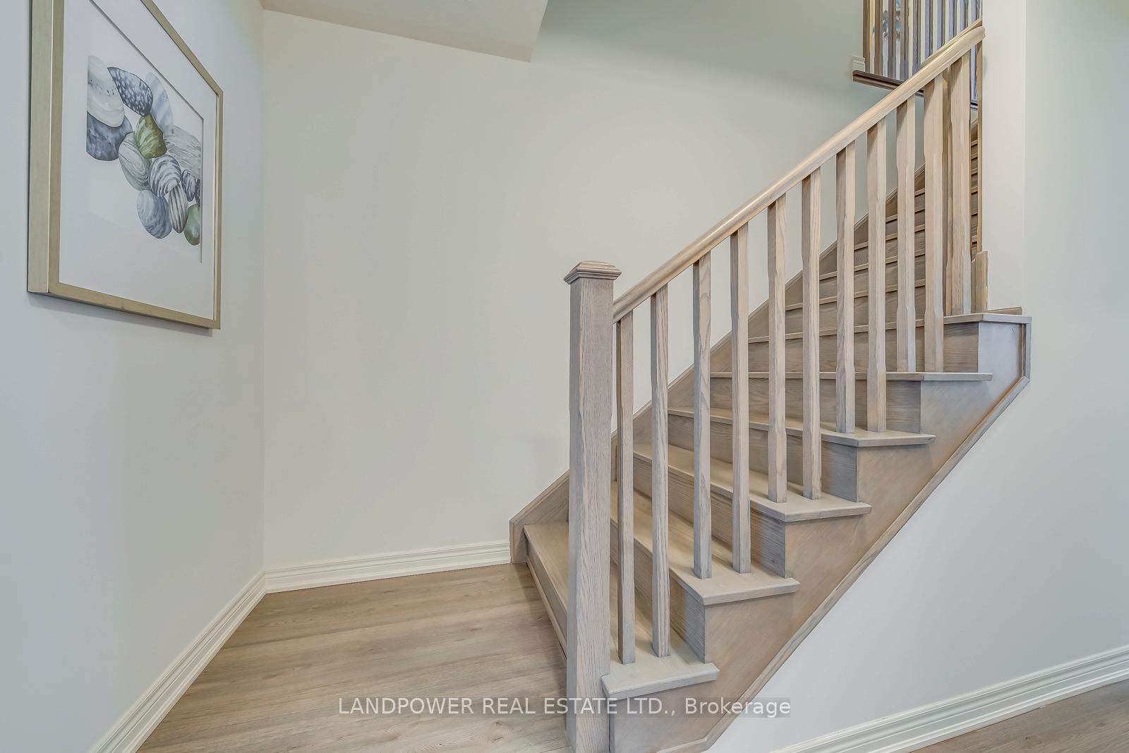 Photo 18 of 1460 Pratt Heights, Milton, Ford — HOMEH