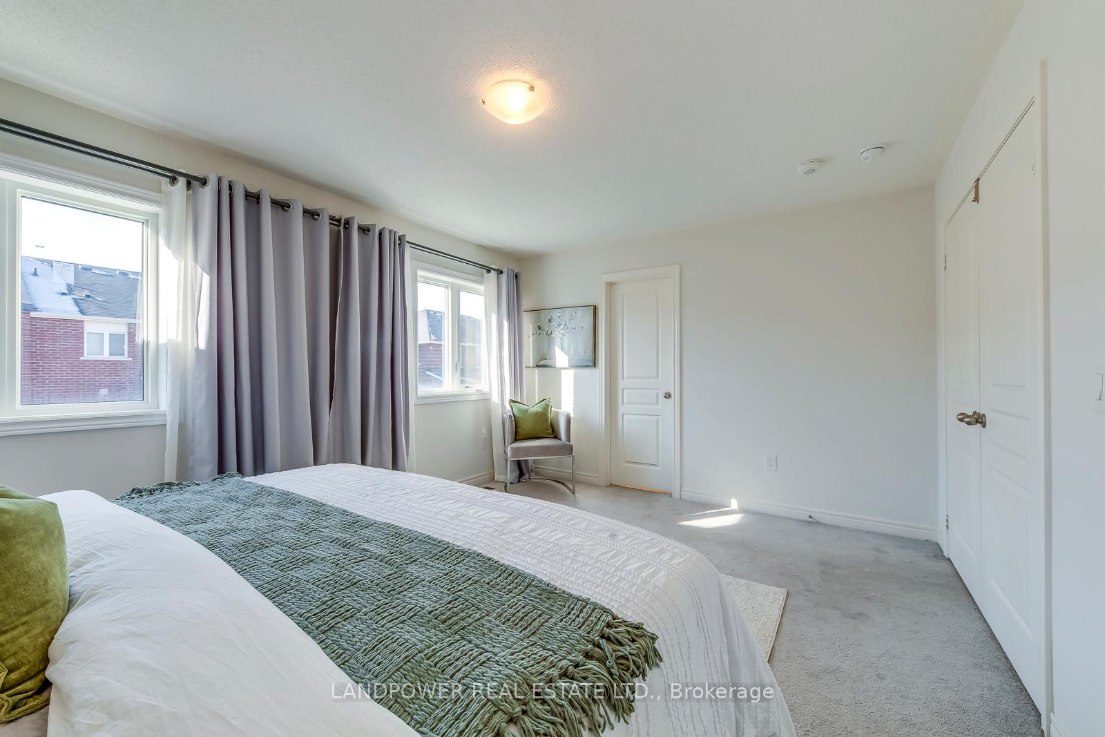 Photo 20 of 1460 Pratt Heights, Milton, Ford — HOMEH