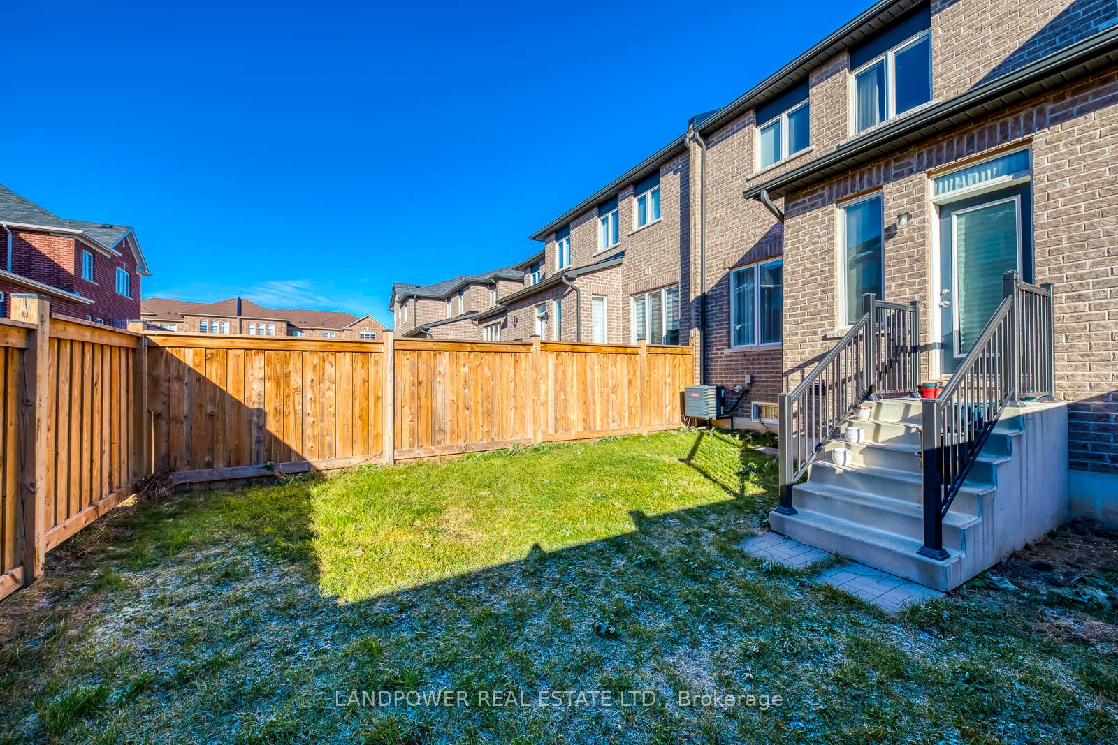 Photo 29 of 1460 Pratt Heights, Milton, Ford — HOMEH