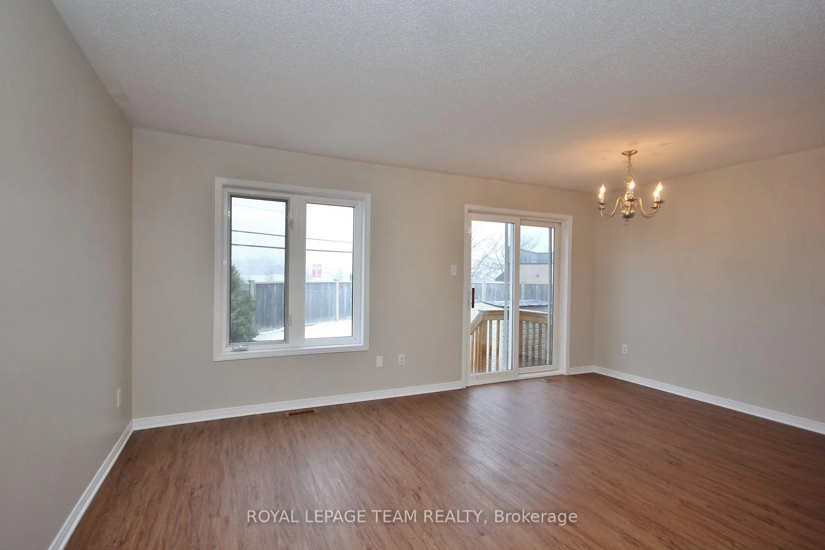 Photo 8 of 139 Oakfield Crescent, Ottawa, Barrhaven - Longfields — HOMEH