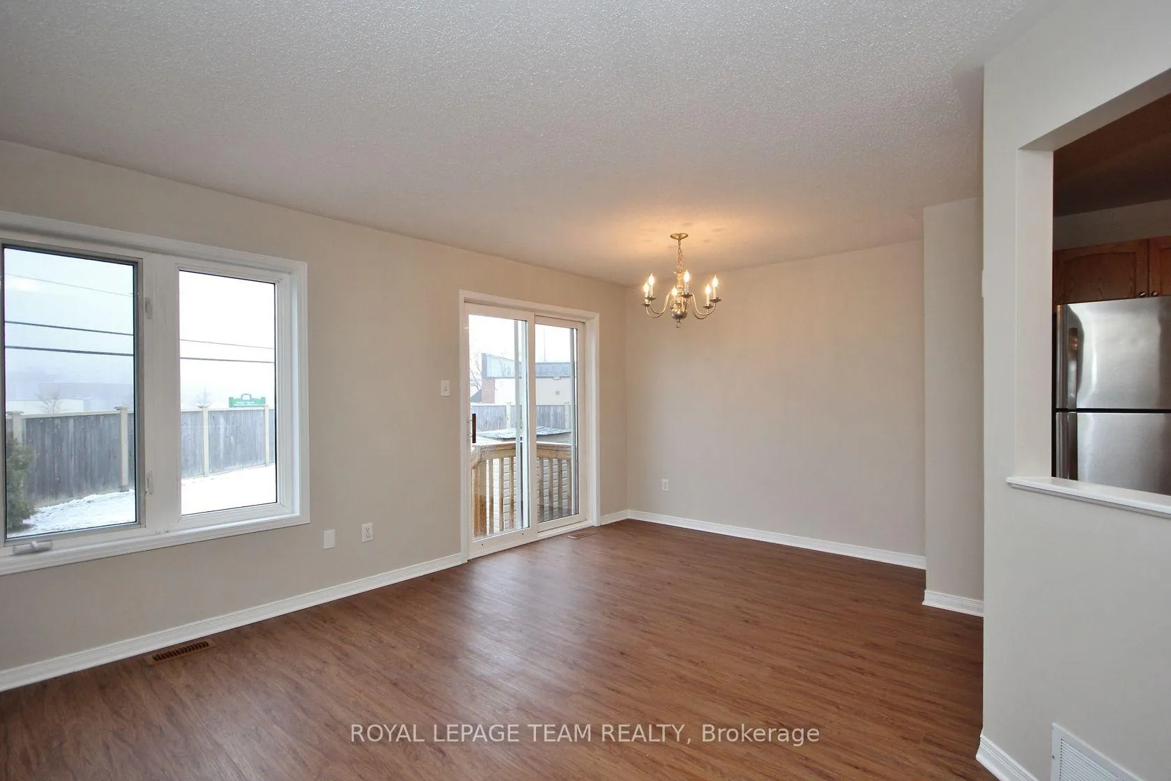 Photo 9 of 139 Oakfield Crescent, Ottawa, Barrhaven - Longfields — HOMEH
