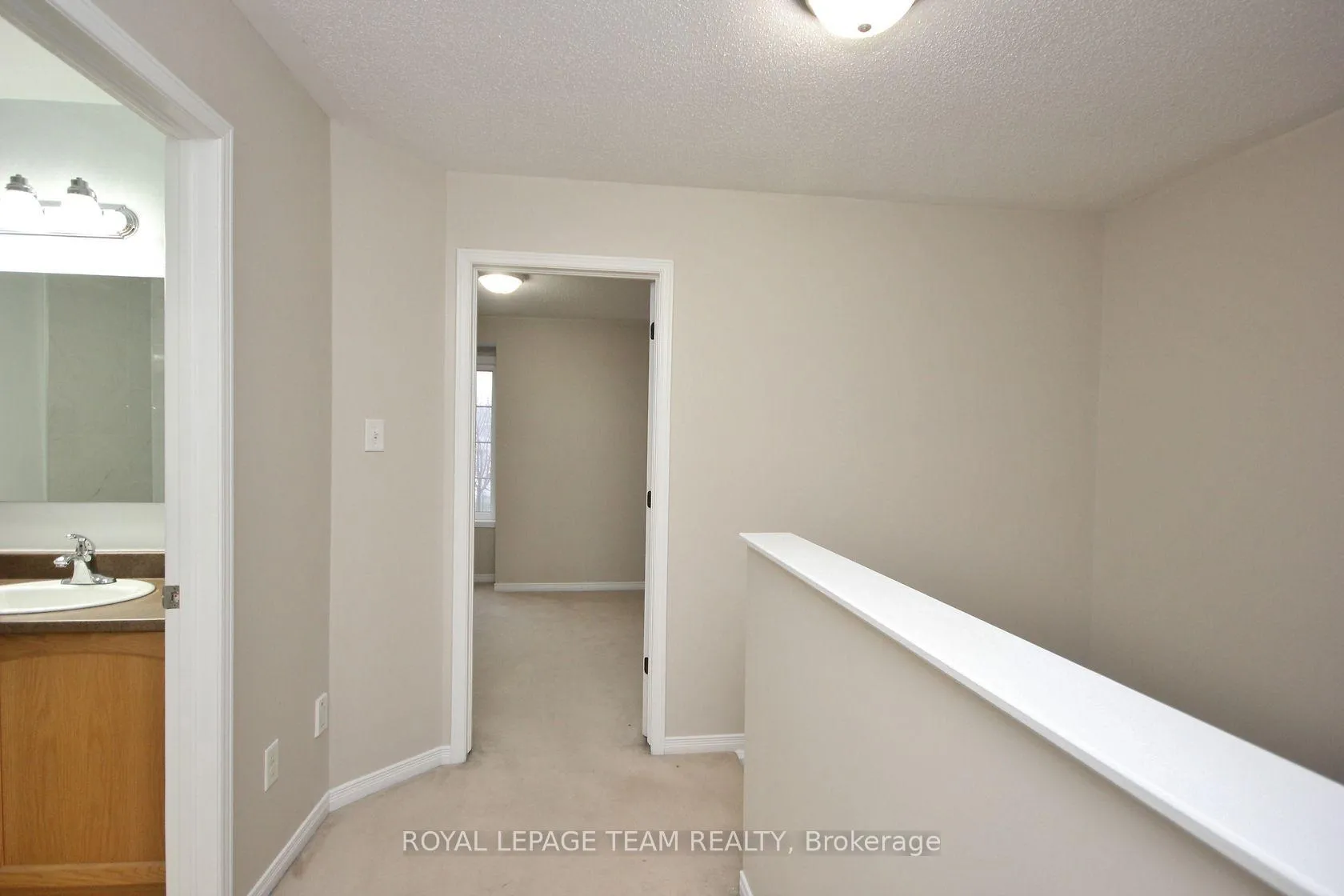 Photo 13 of 139 Oakfield Crescent, Ottawa, Barrhaven - Longfields — HOMEH