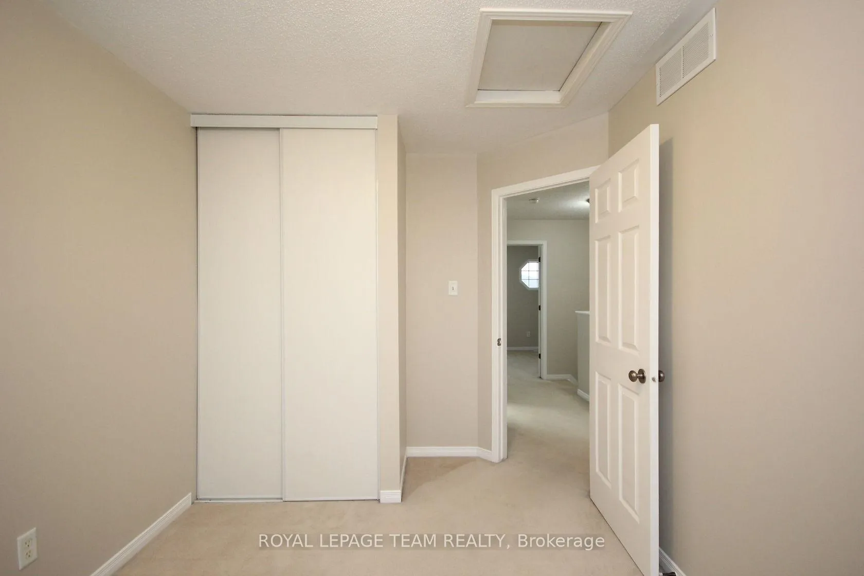 Photo 21 of 139 Oakfield Crescent, Ottawa, Barrhaven - Longfields — HOMEH