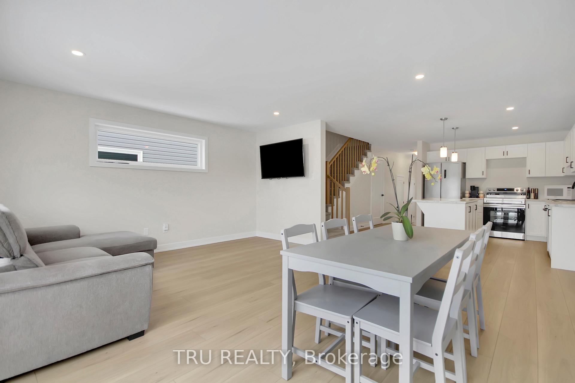 Photo 7 of 111 Dowdall Circle, Carleton Place — HOMEH