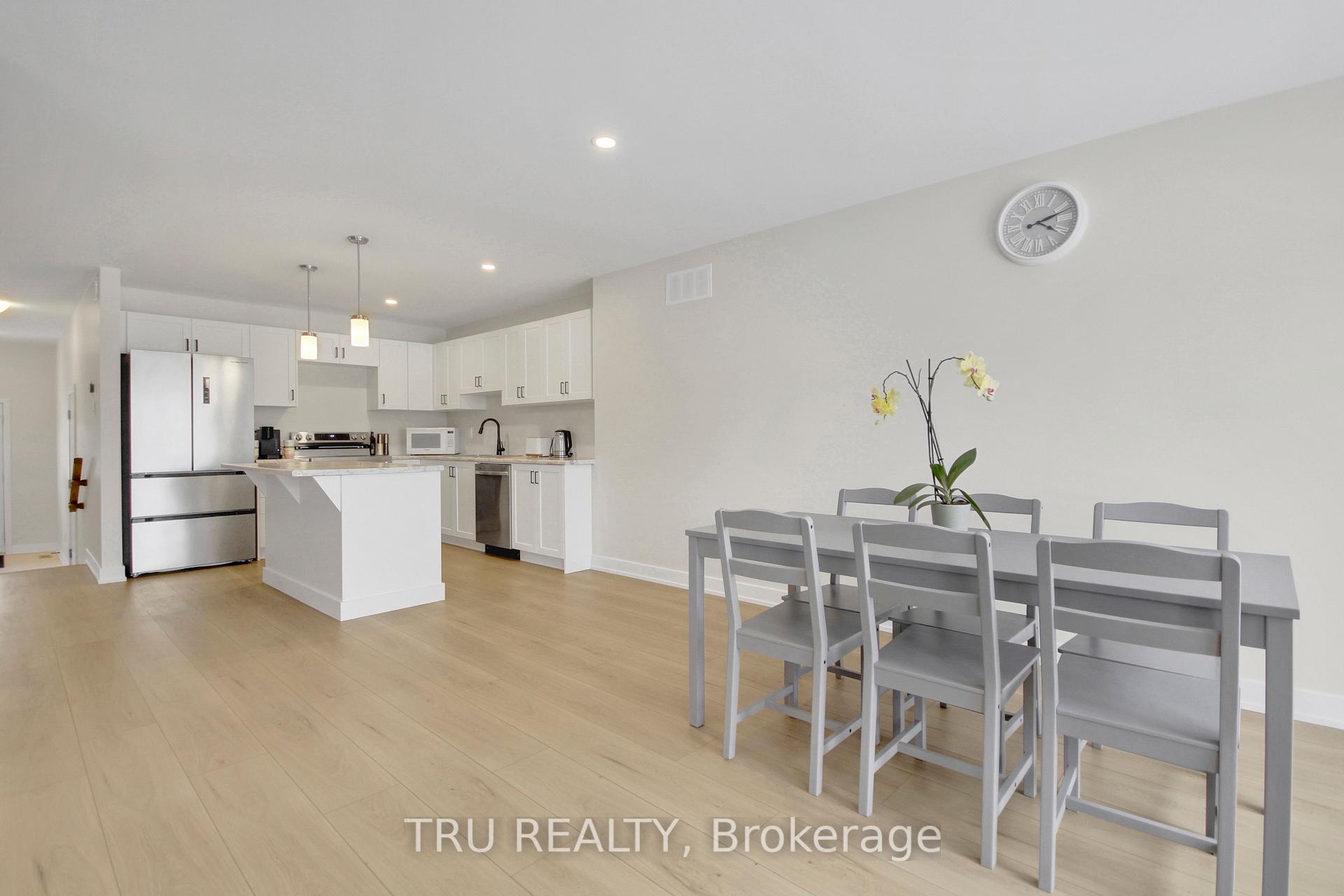 Photo 5 of 111 Dowdall Circle, Carleton Place — HOMEH