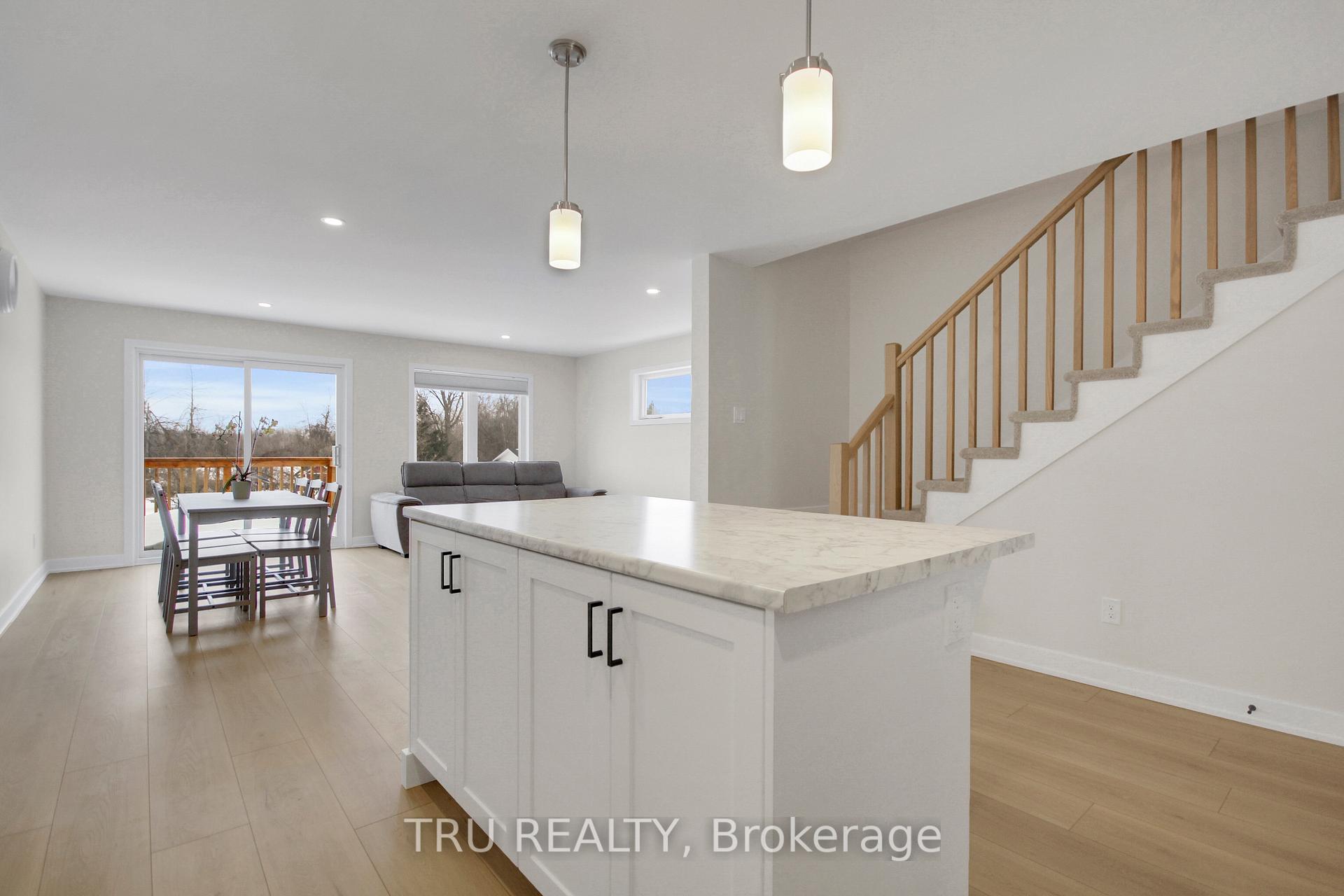 Photo 11 of 111 Dowdall Circle, Carleton Place — HOMEH