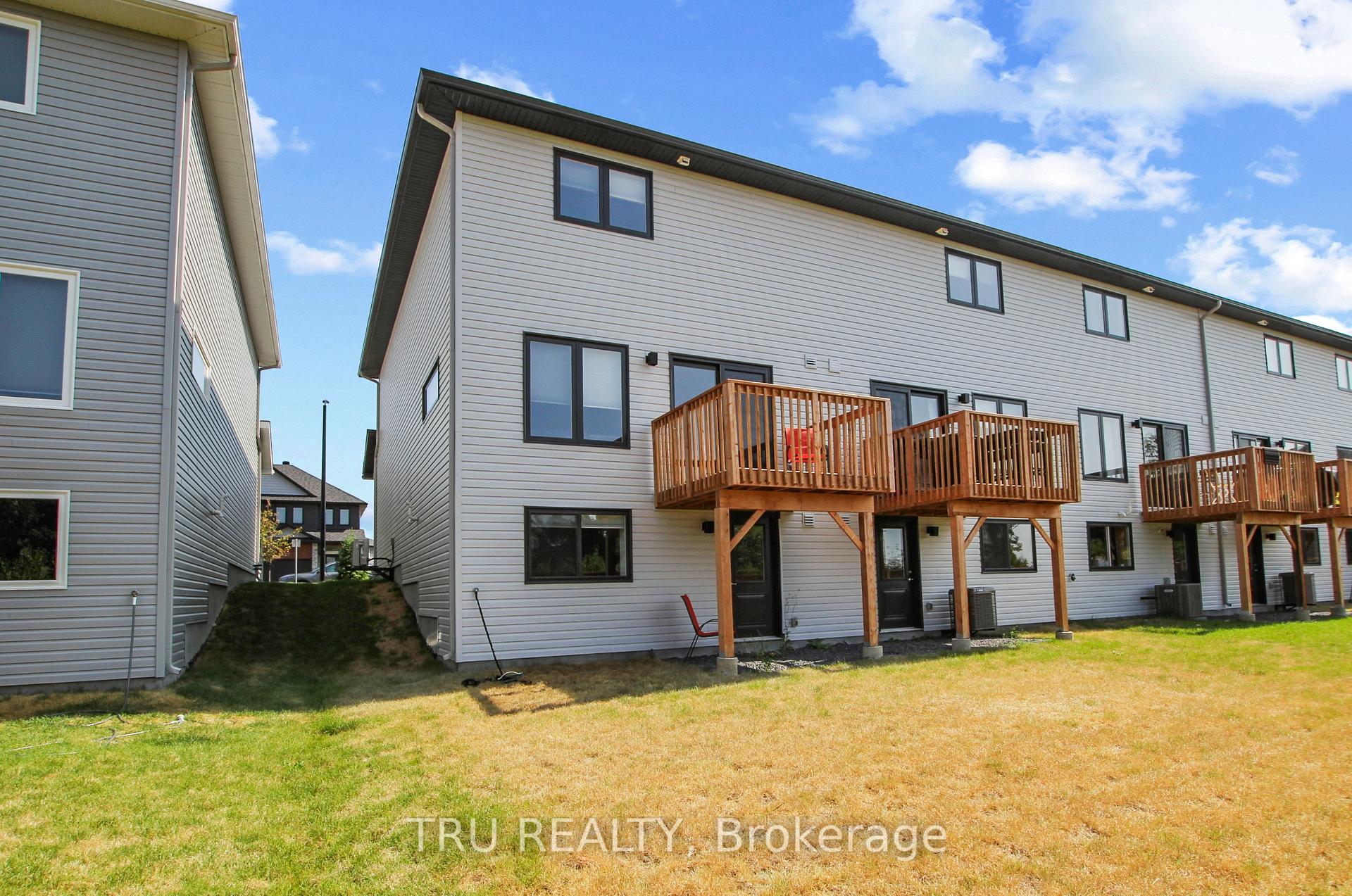 Photo 36 of 111 Dowdall Circle, Carleton Place — HOMEH