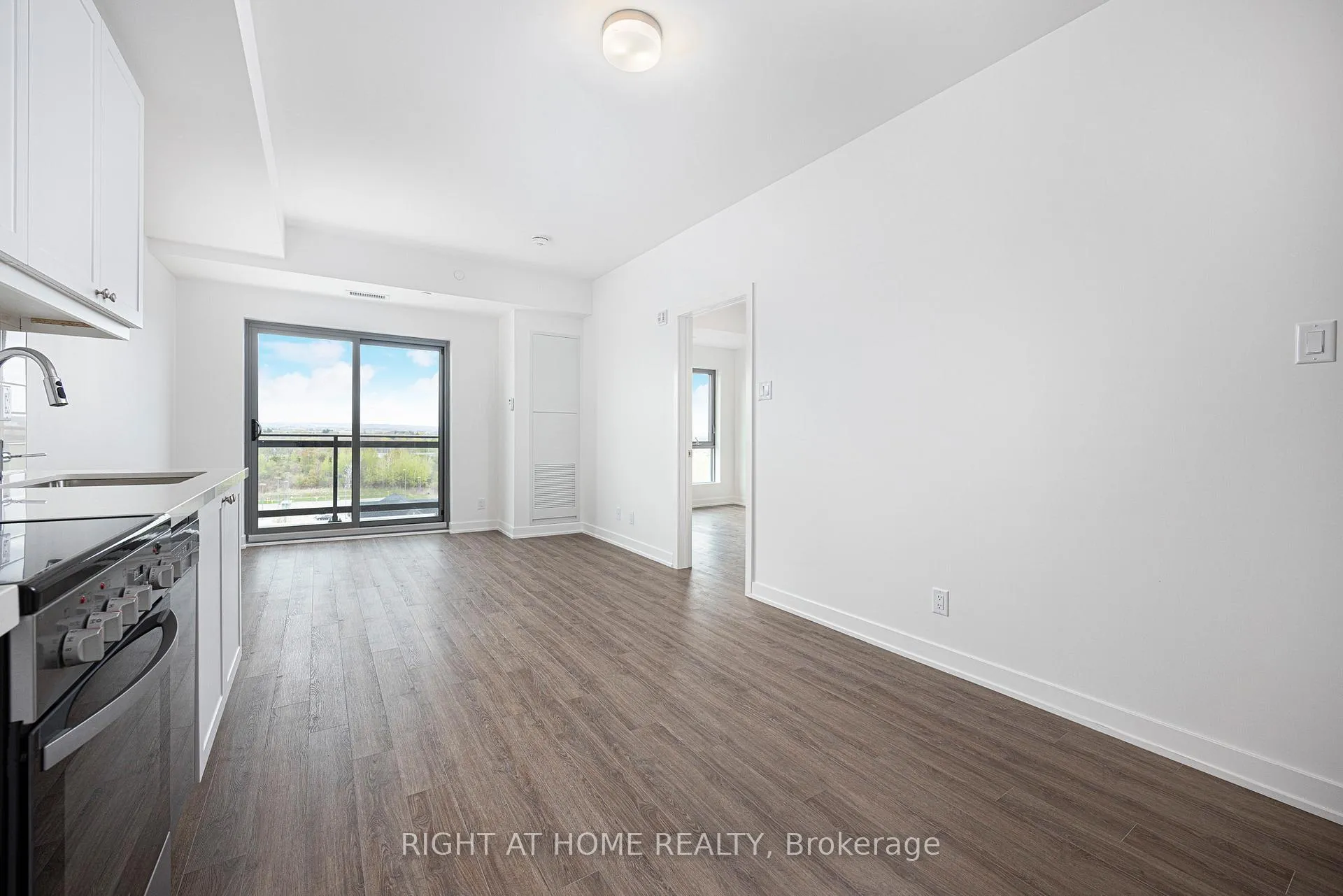 Photo 12 of Unit 1106, 55 Clarington Boulevard, Clarington, Bowmanville — HOMEH