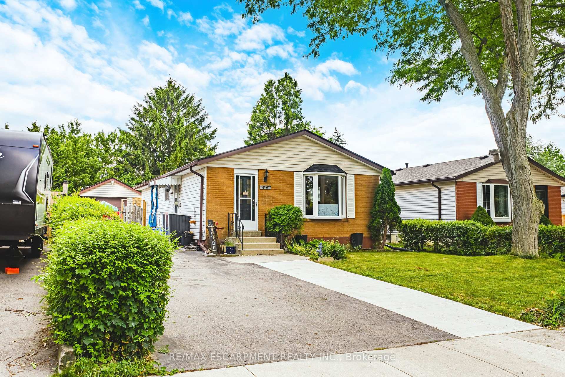 Photo 2 of 44 Billington Crescent, Hamilton, Berrisfield — HOMEH