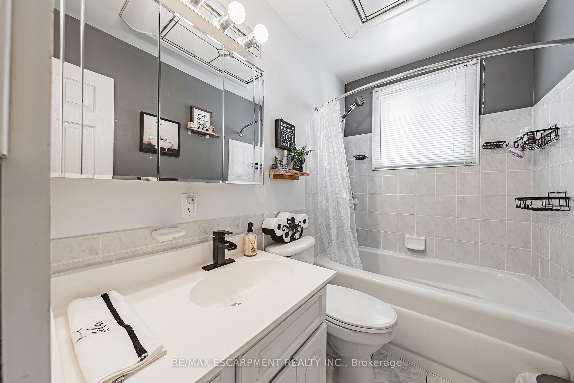 Photo 20 of 44 Billington Crescent, Hamilton, Berrisfield — HOMEH